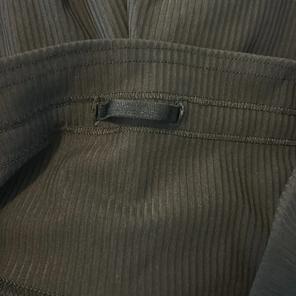 Base Pace High Rise Ribbed Short 8” | Black | NEW - Picture 6 of 6